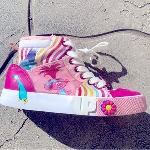 TROLLS High-Top Sneaker Converse.  Size 3, fits like a 2.5 GROUND UP TROLLS HIGH
